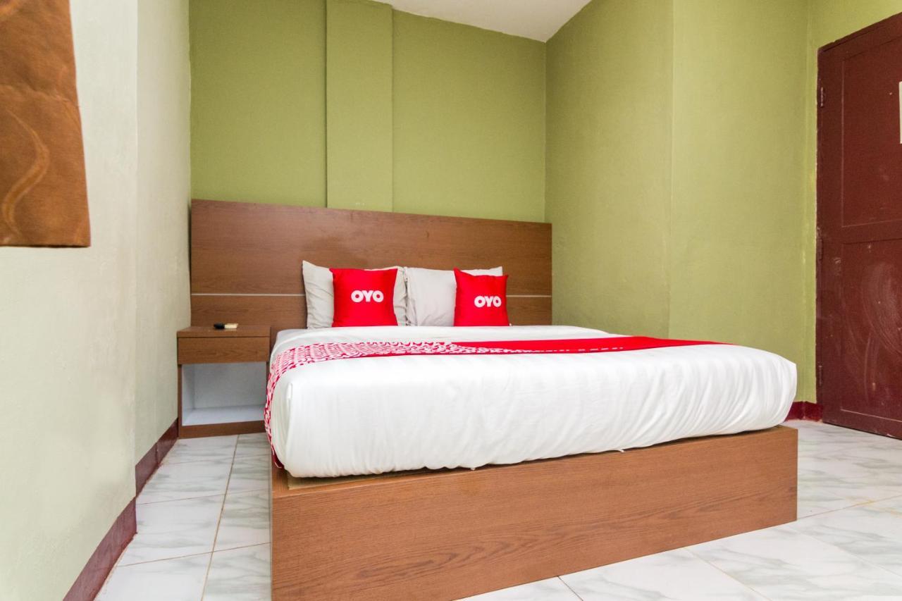 Vaccinated Staff - Oyo 1703 Terang Bintang Hotel Batam Eksteriør bilde